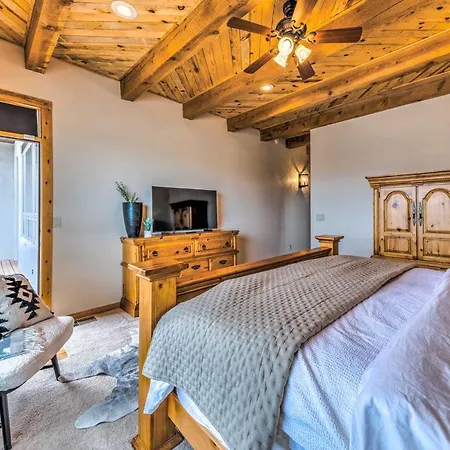 Luxe Ruidoso Home With Hot Tub And Mountain Views